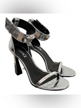 Versace Medusa Metallic Silver Leather Heel!